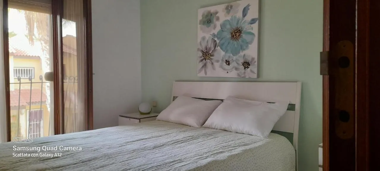 Сasa de vacaciones Surf & Chill Bungalow 69, Quiet Green Oasis With Community Swimmingpool Parque Holandes
